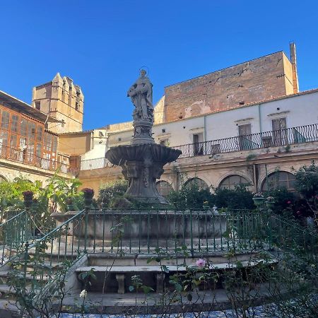 Sant'Andrea - Luxury Rooms In Vucciria Palermo Bagian luar foto