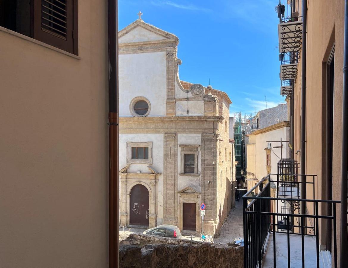 Sant'Andrea - Luxury Rooms In Vucciria Palermo Bagian luar foto