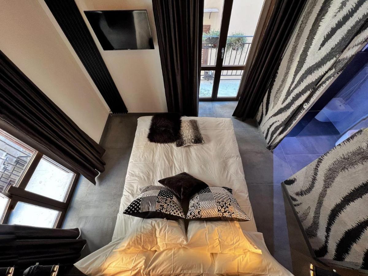 Sant'Andrea - Luxury Rooms In Vucciria Palermo Bagian luar foto